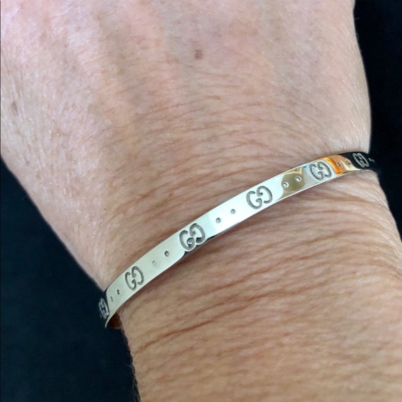 ❤️HP❤️NWOT Gucci Icon 18k White Gold Cuff Bracelet - Picture 5 of 16